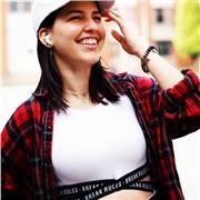 Estudiante de Bachillerato (autodidacta en diseño de modas )